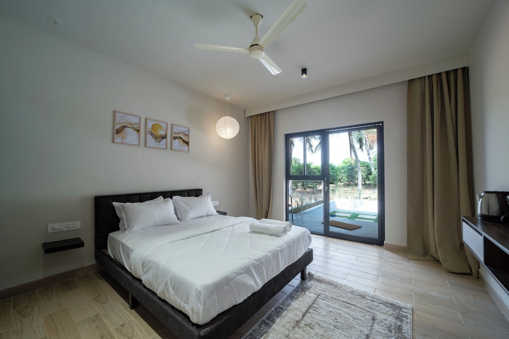Orchid Superior Room photo 3