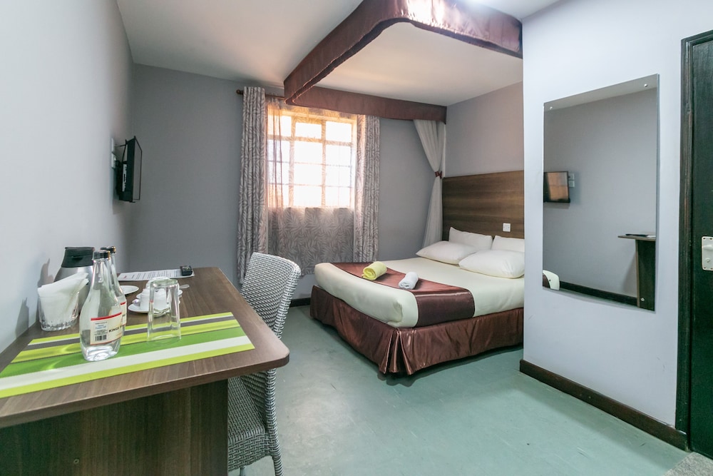 Deluxe Room - Photo 1