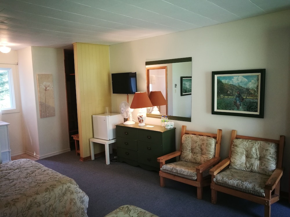 Family Twin Room photo 2