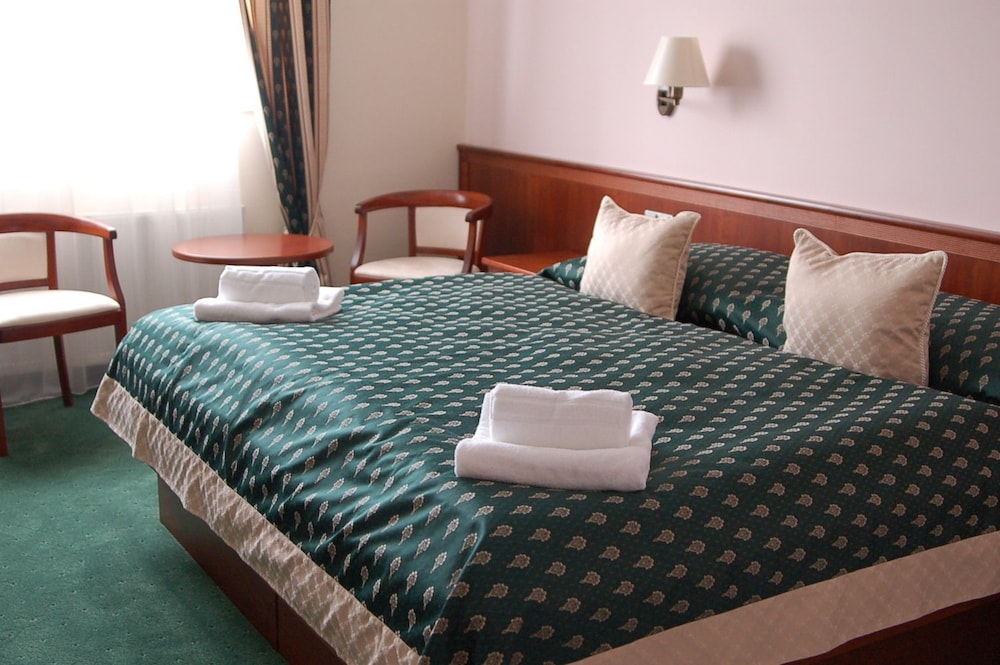 Double Room - Photo 6