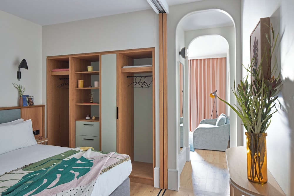 One Bedroom Suite with Sofa Bed - Photo 2