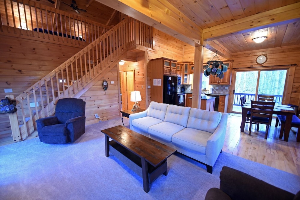 Cabin (Whispering Creek Lodge - Blue Ridge)
