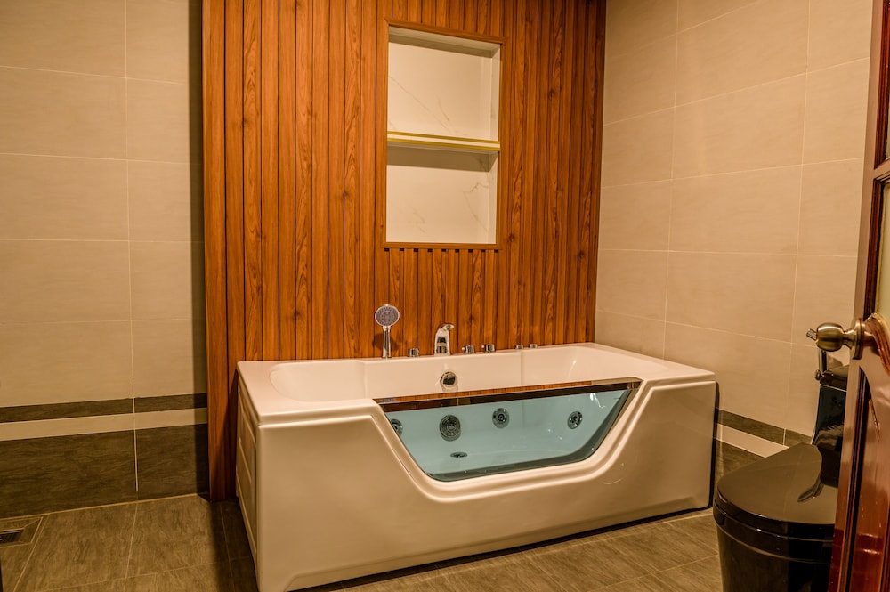 Suite Two Bedrooms with City View