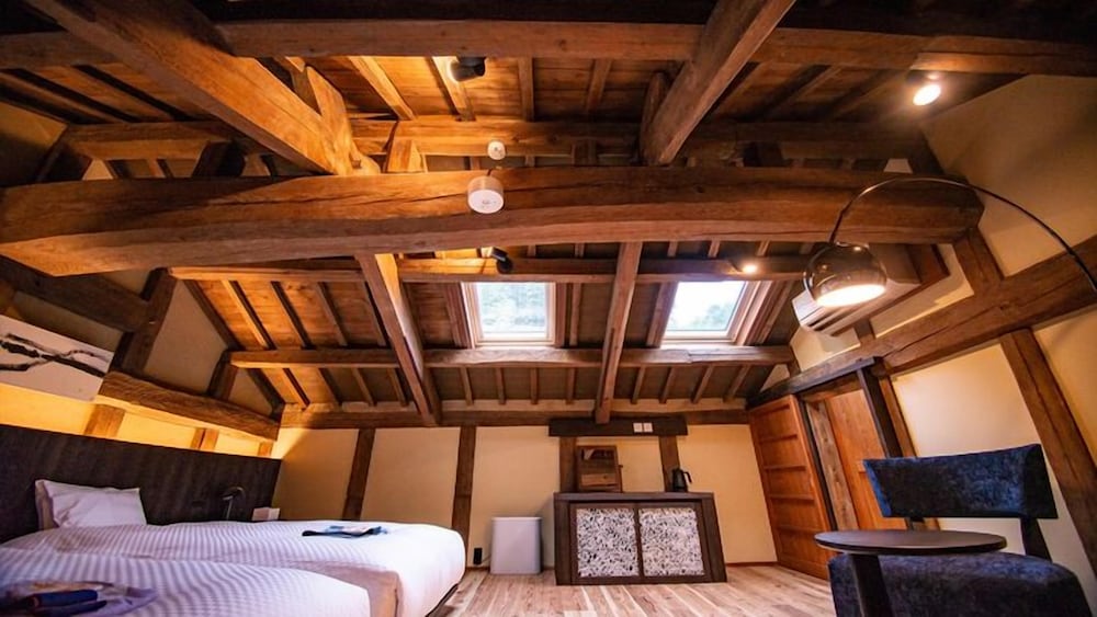 Traditional Twin Room, Non Smoking (MUNE 502, 66 sqm)