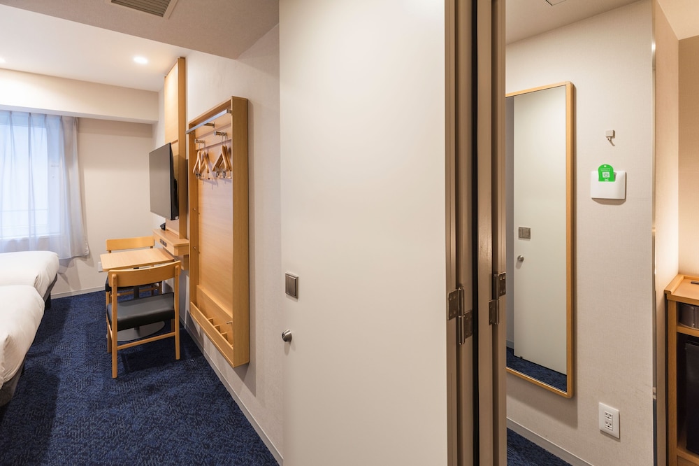 Connecting Room, Non Smoking photo 3