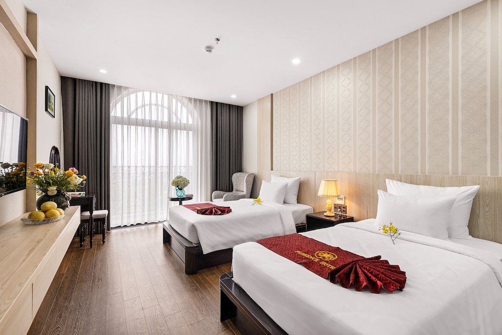 Deluxe Twin Room, Bathtub, City View - Photo 3