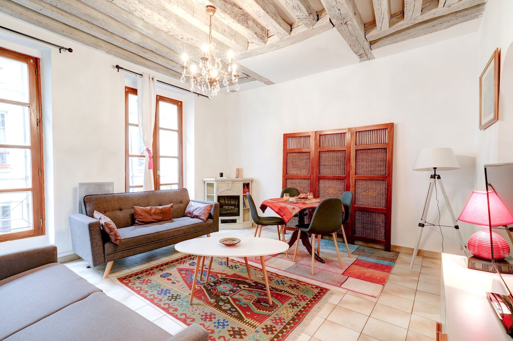 Standard Apartment, City View photo 1