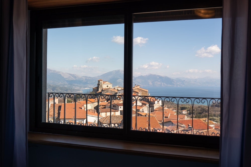 Panoramic Triple Room, Sea View photo 3