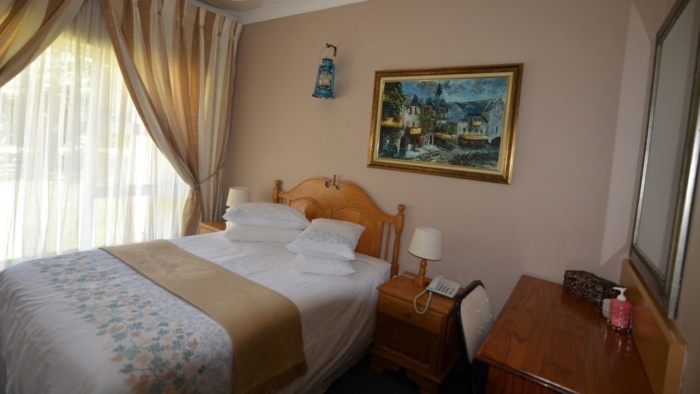 Standard Double Room photo 1