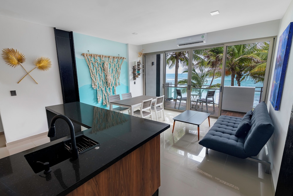 Luxury Apartment, 1 Bedroom, Sea View - Photo 1