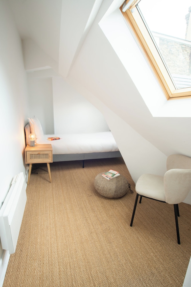 Standard Apartment, Non Smoking photo 3