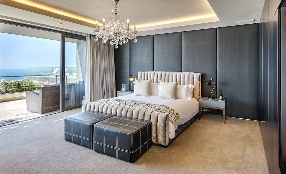Suite (Solar)