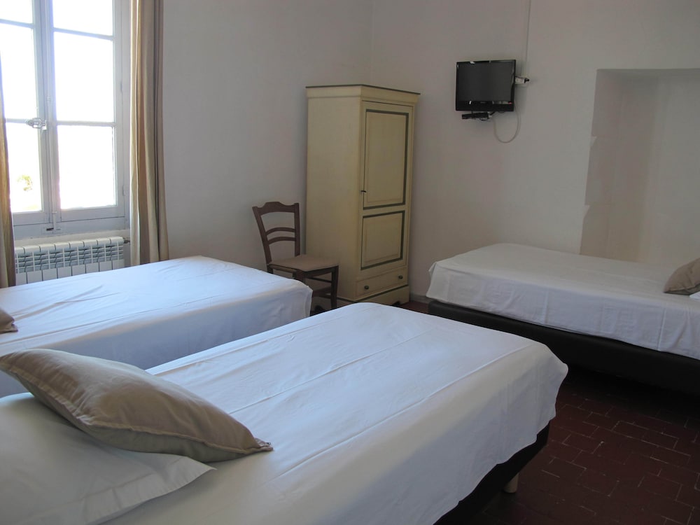 Standard Triple Room, Ensuite (7) photo 1
