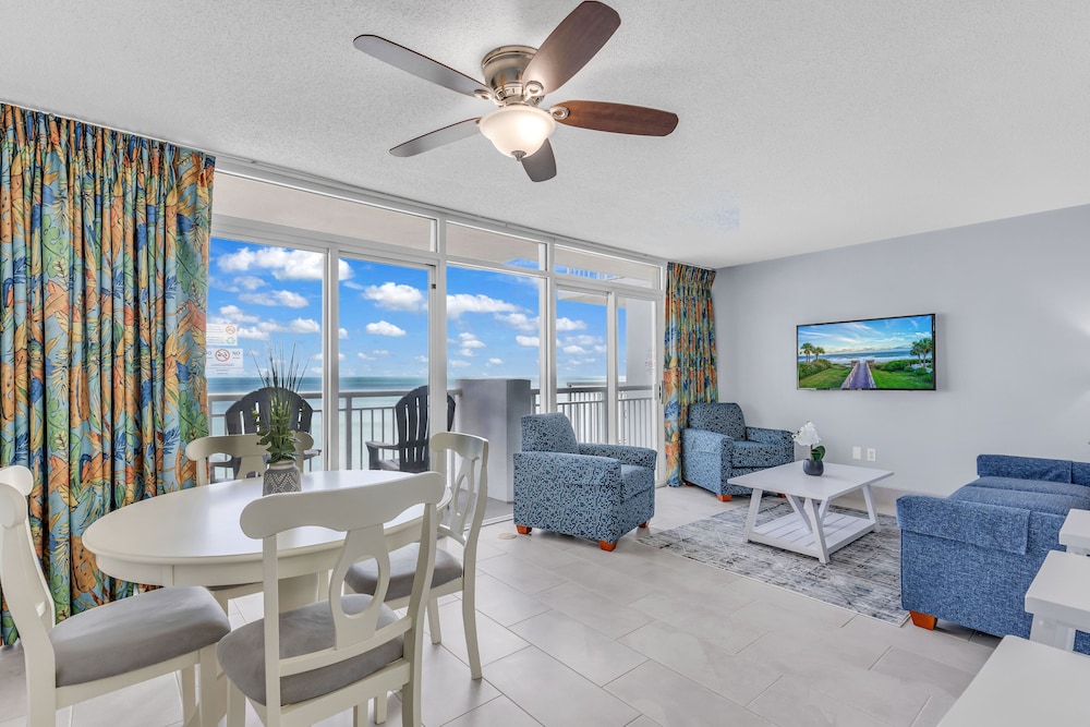 Signature Condo, Balcony, Oceanfront