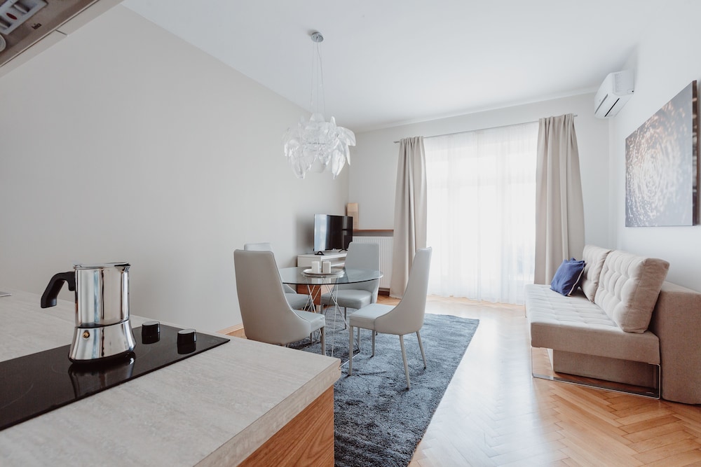 Apartment, 1 Bedroom, Balcony - Photo 26
