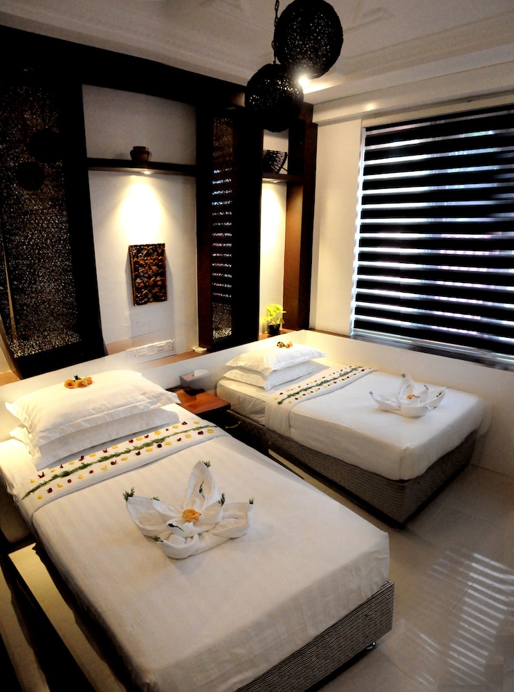 Deluxe Twin Room photo 1