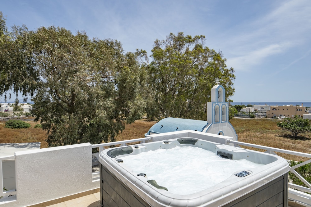 Honeymoon Villa, Jetted Tub, Sea View - Photo 6