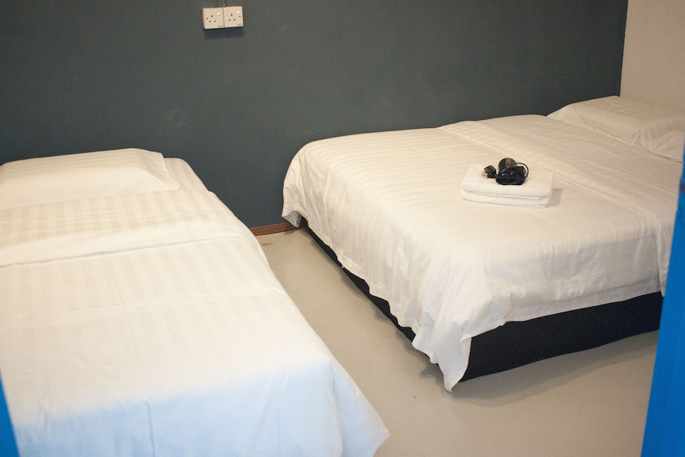 Basic Triple Room, Multiple Beds, Non Smoking photo 1