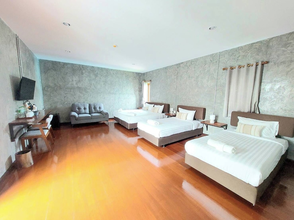 Superior Quadruple Room