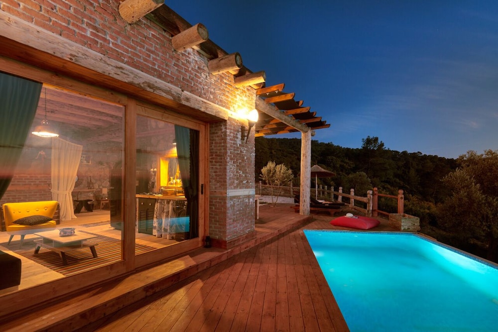 Premier Villa