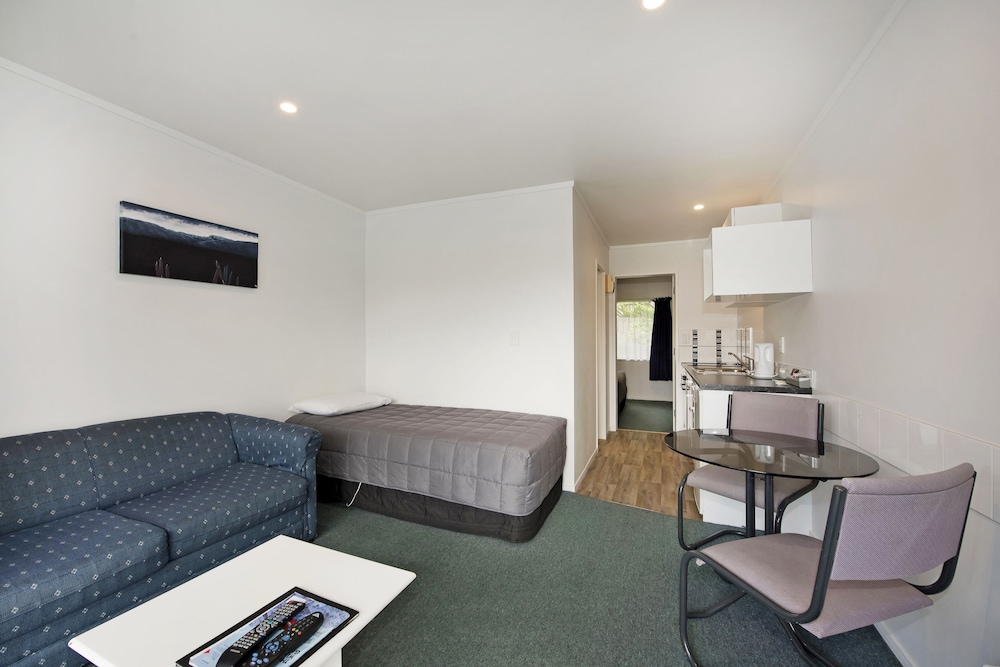 Standard Studio, Non Smoking, Kitchen (Studio Unit) photo 1