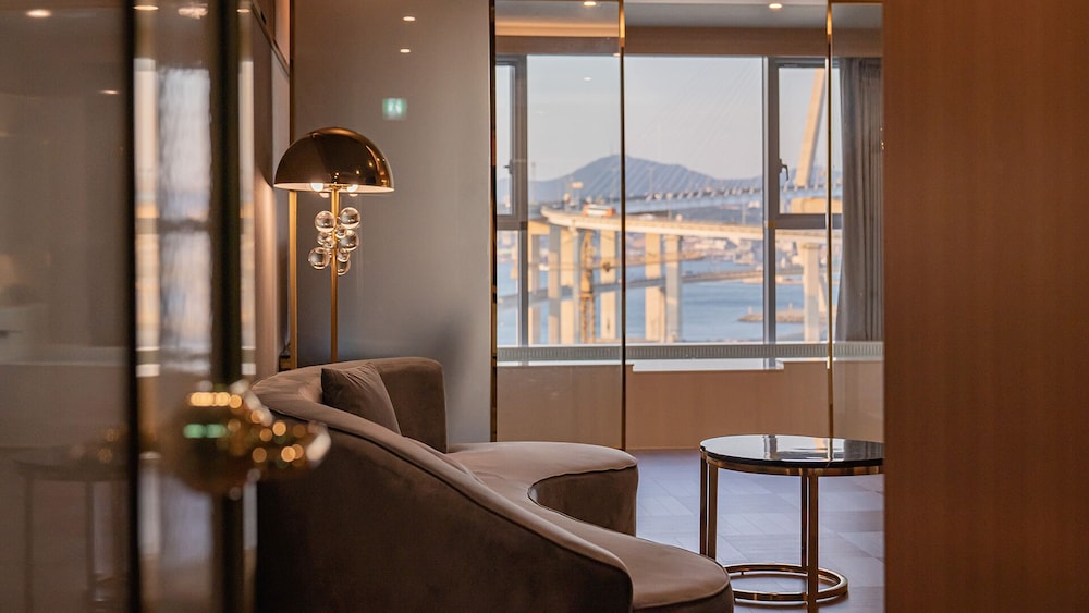 Royal Suite, Ocean View photo 1
