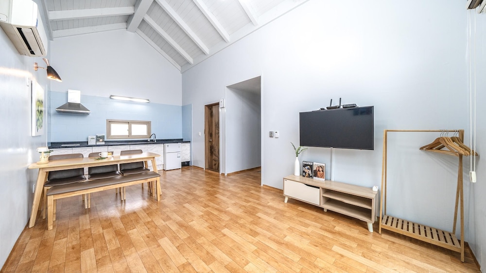 Basic Room, 1 Bedroom (tera1) - Photo 1