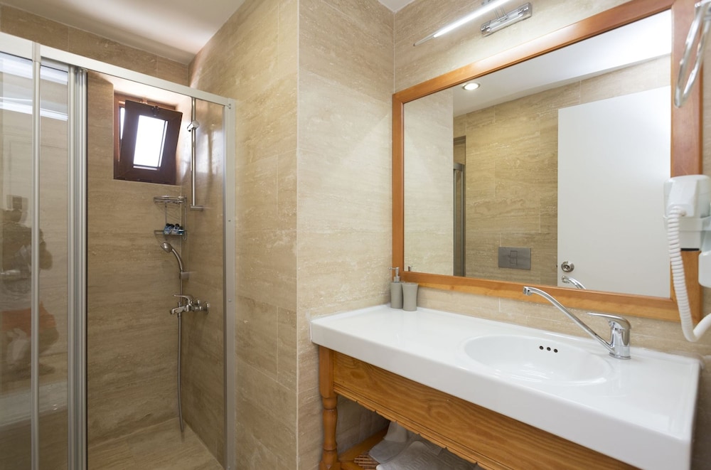 Standard Single Room photo 2