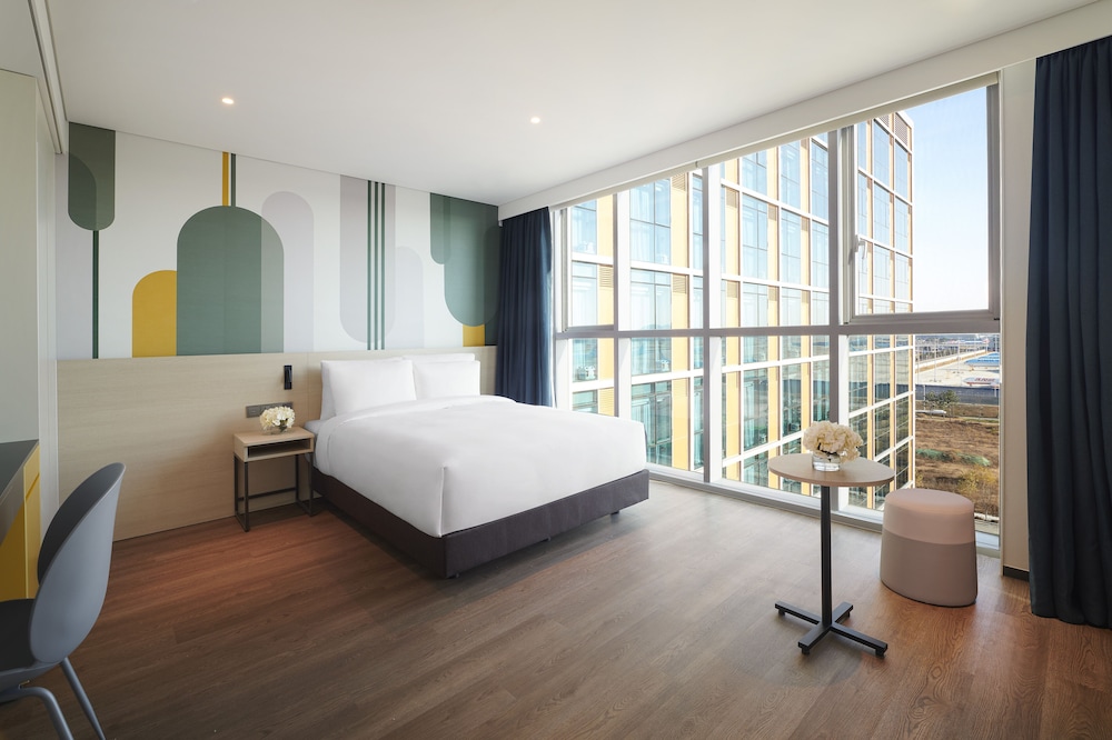 Deluxe Room, 1 Double Bed - Photo 2