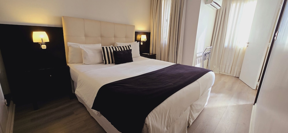 Executive Suite photo 2