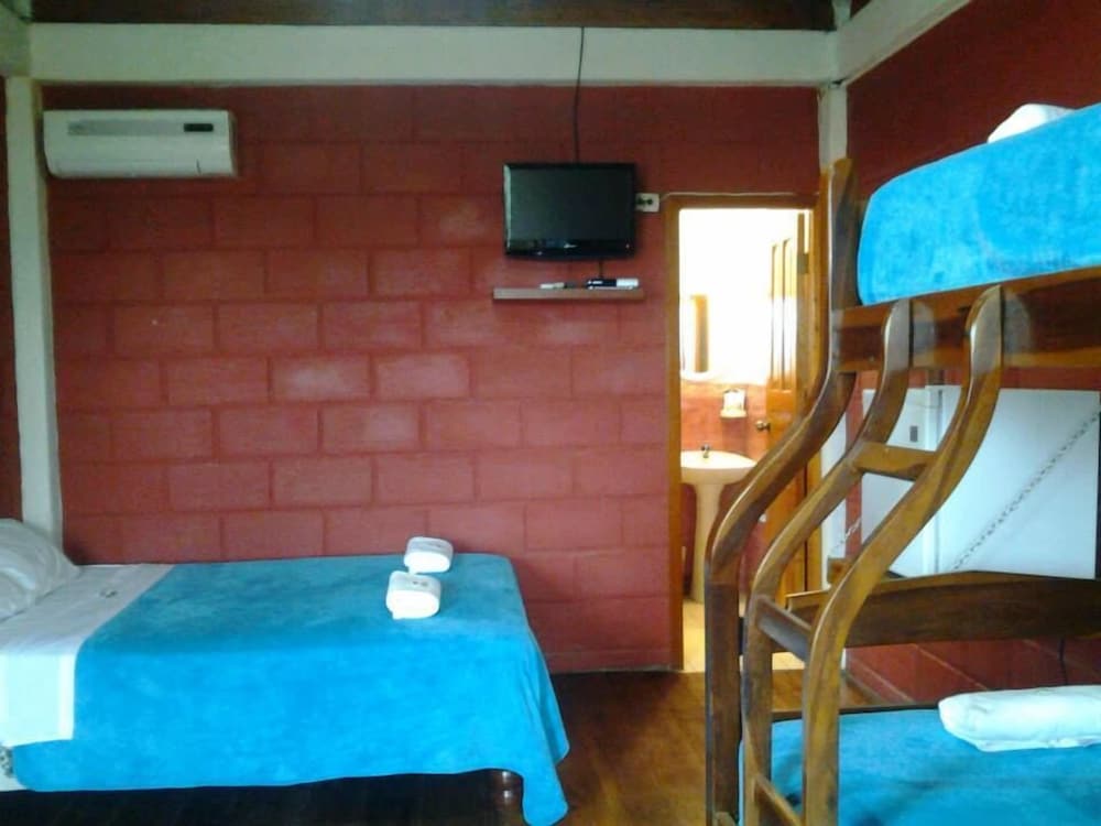 Standard Quadruple Room (Air Conditioner) photo 3