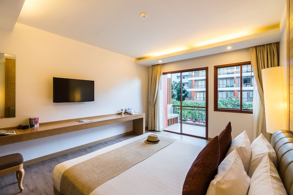 Jacuzzi Deluxe King  - Free Transfer to Hua Hin Beach photo 3