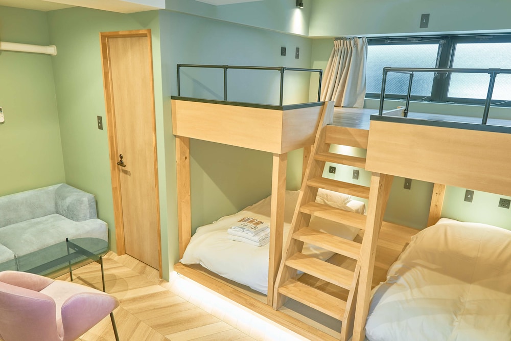 Pastel Comfort 4 Person Room, Non Smoking - Photo 3