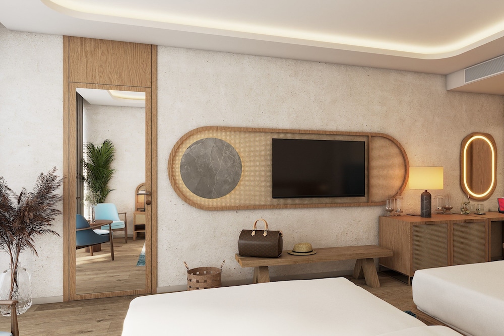 Room, 2 Double Beds, Balcony, Park View