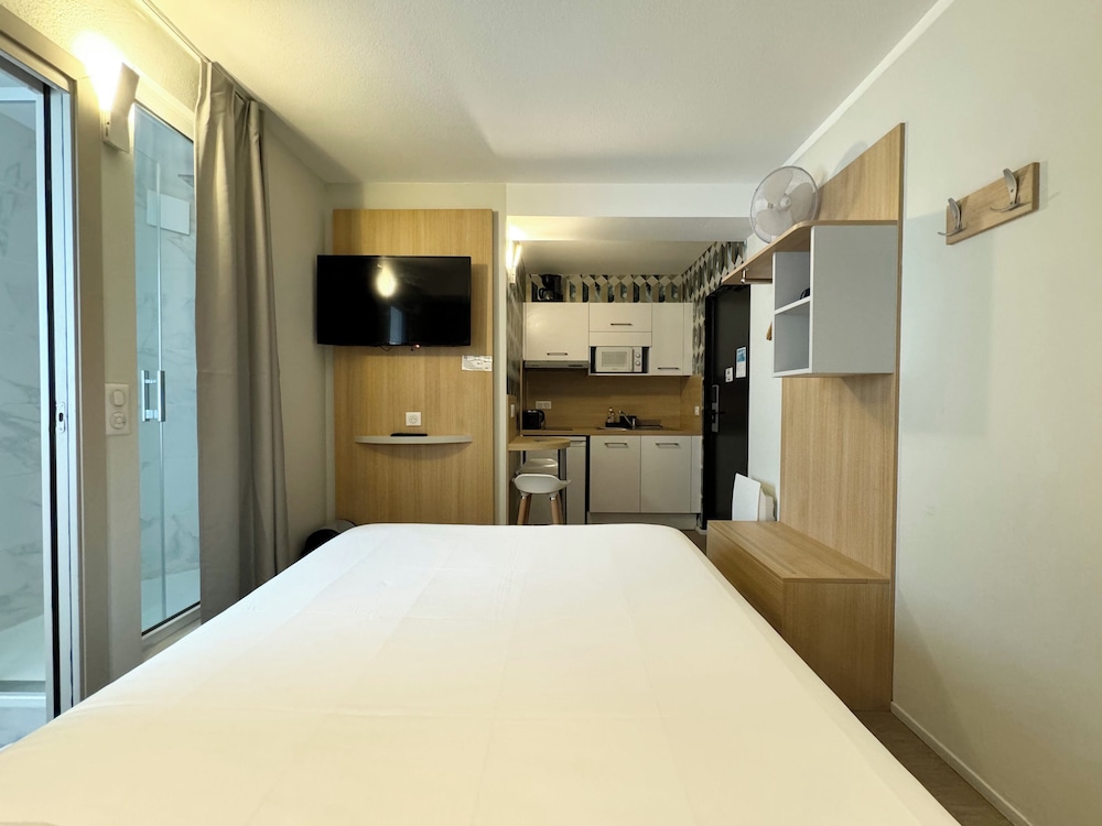 Superior Studio, 1 Double Bed photo 3
