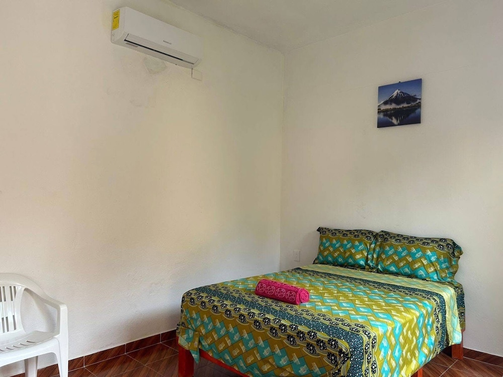 Basic Single Room, Garden View
