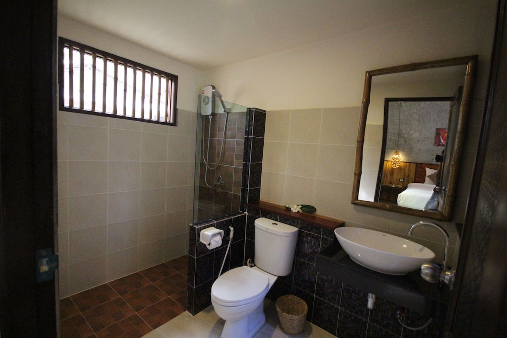 Honeymoon Suite, Sea View photo 3