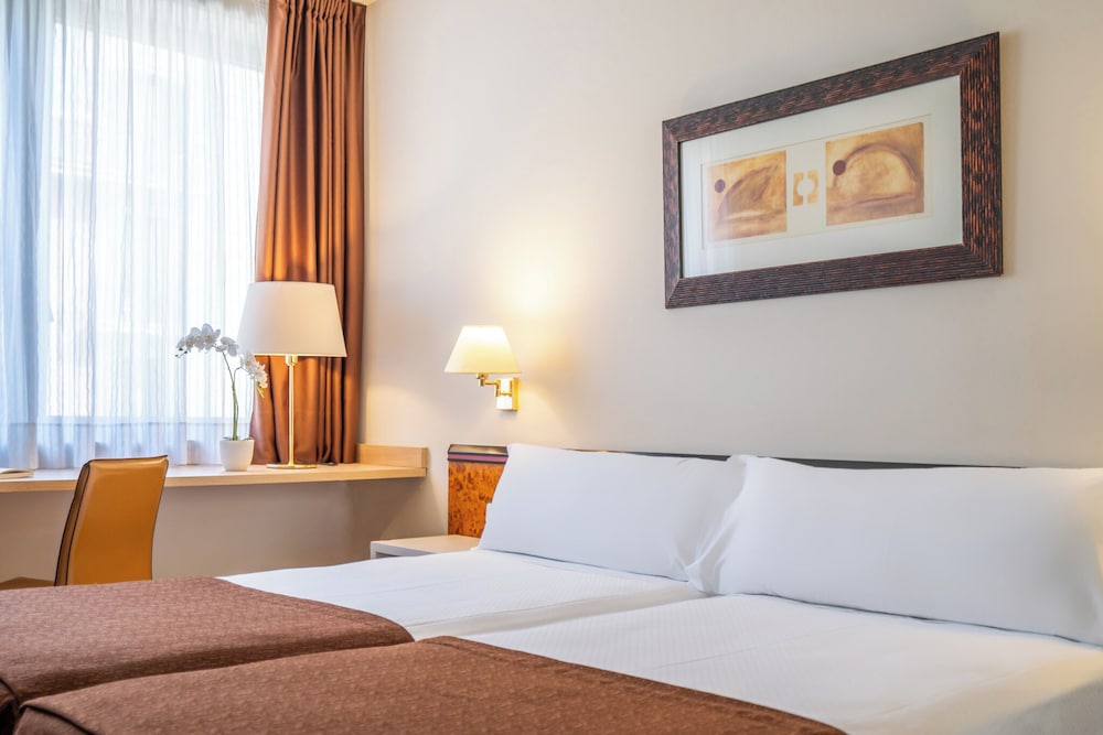 Superior Double Room, Street View photo 2