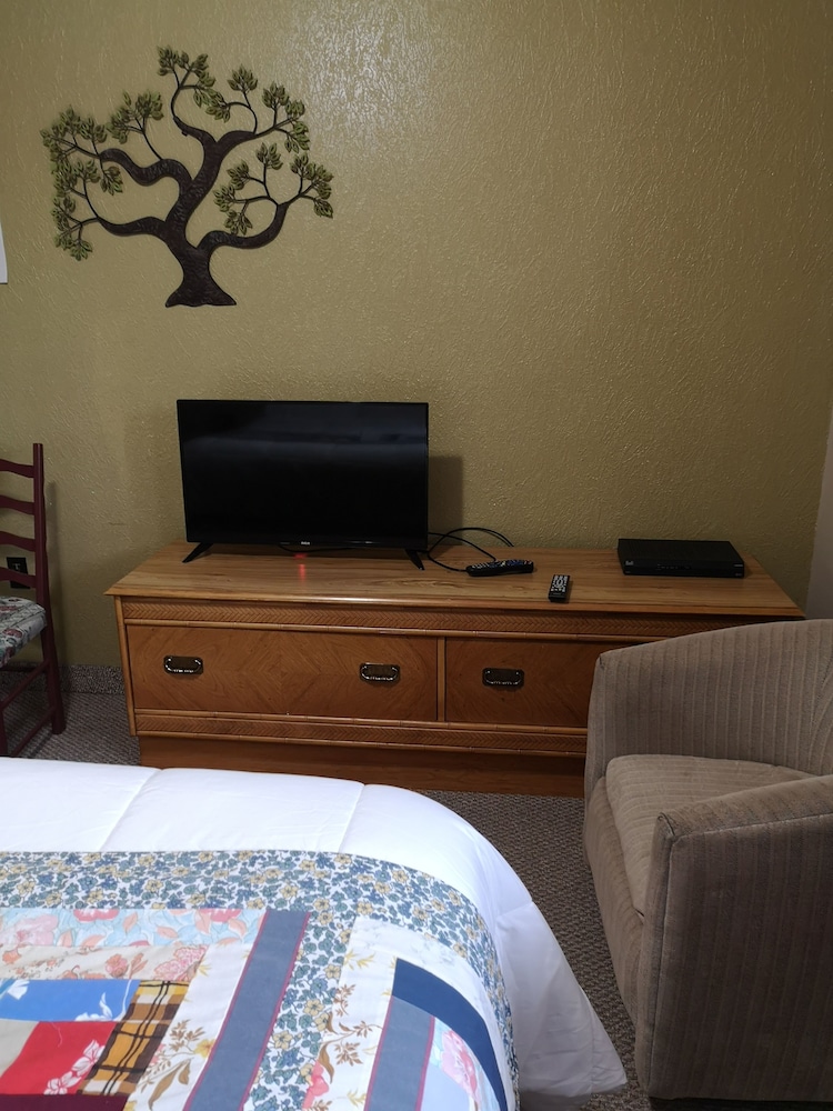 Suite, 2 Queen Beds photo 3
