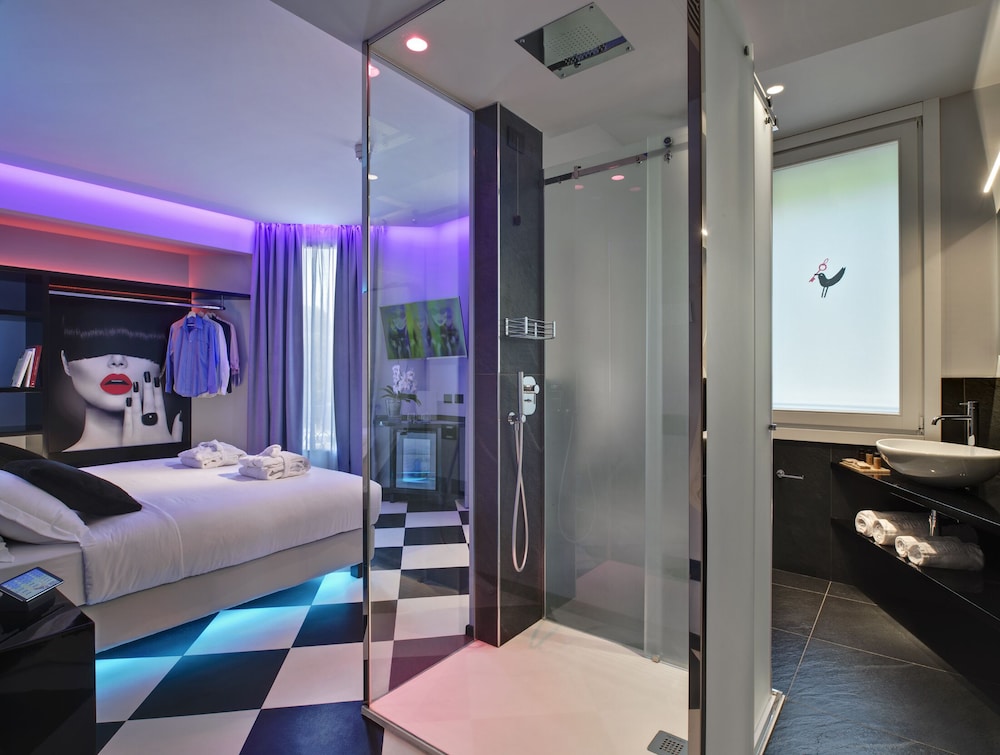 Design Double Room Single Use