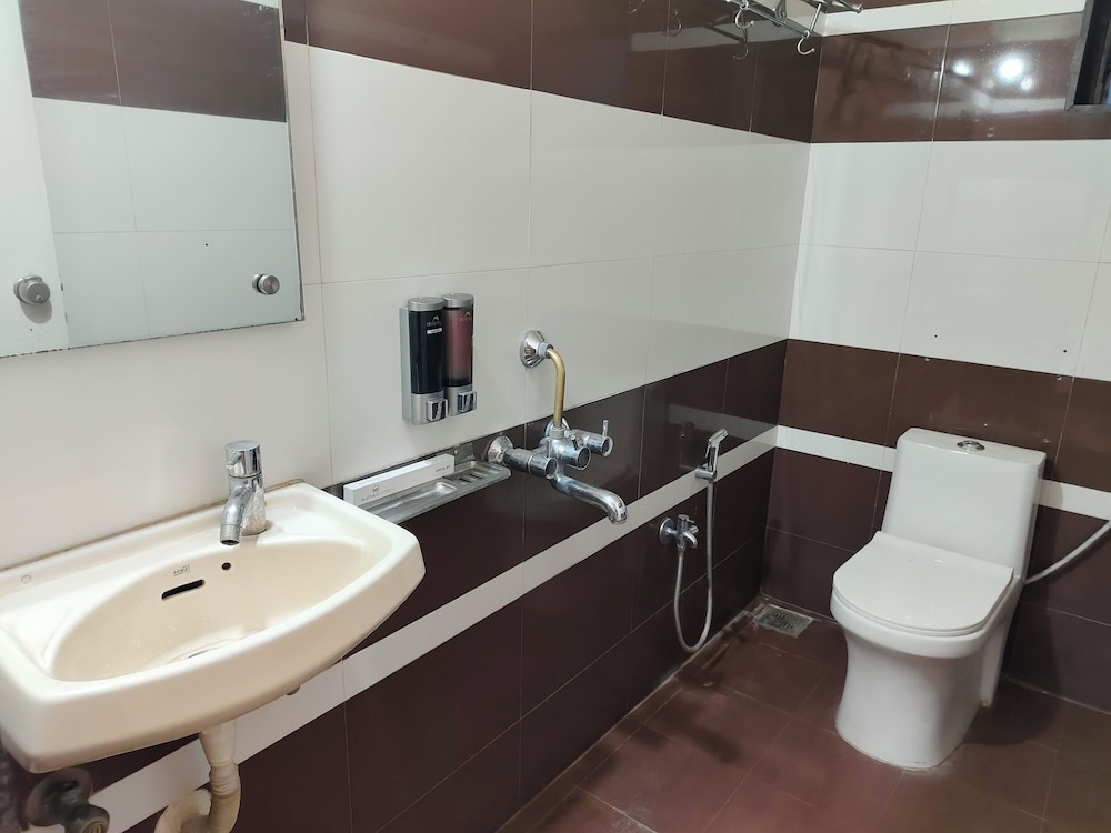 Deluxe Twin Room, City View photo 2