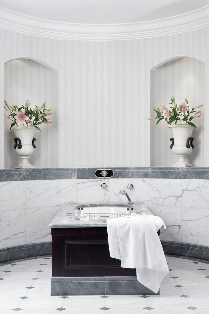 Suite (Mannerheim)