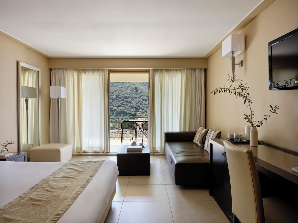 Double Room Inland View - Photo 1