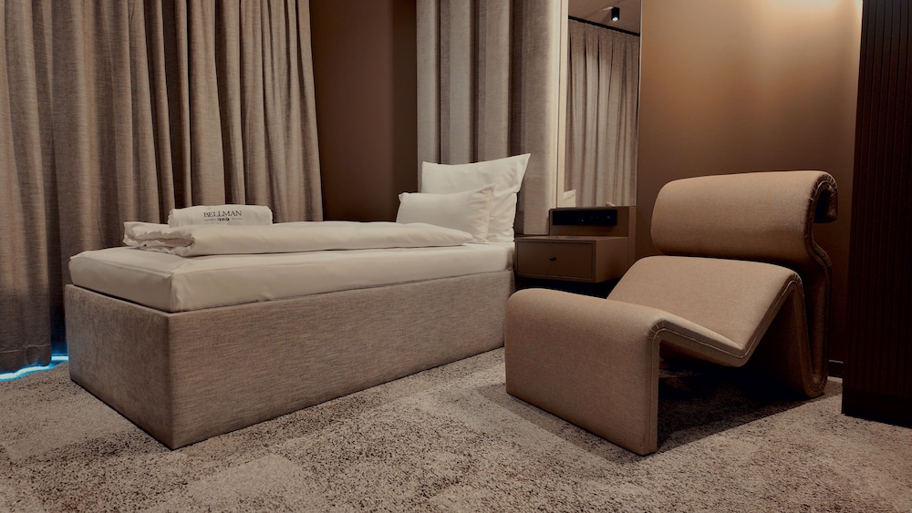 Luxury Single Room