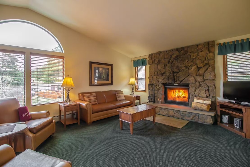 Family House, 2 Bedrooms, Kitchen, Mountainside
