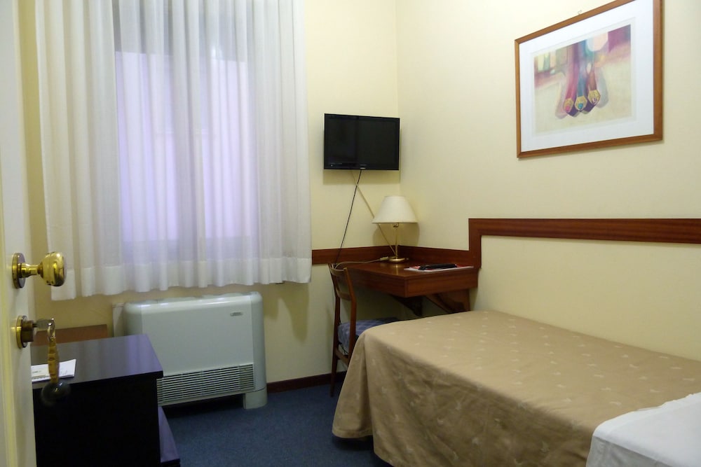 Economy Single Room