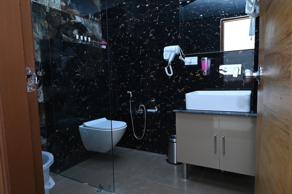 Executive Double Room - Photo 3