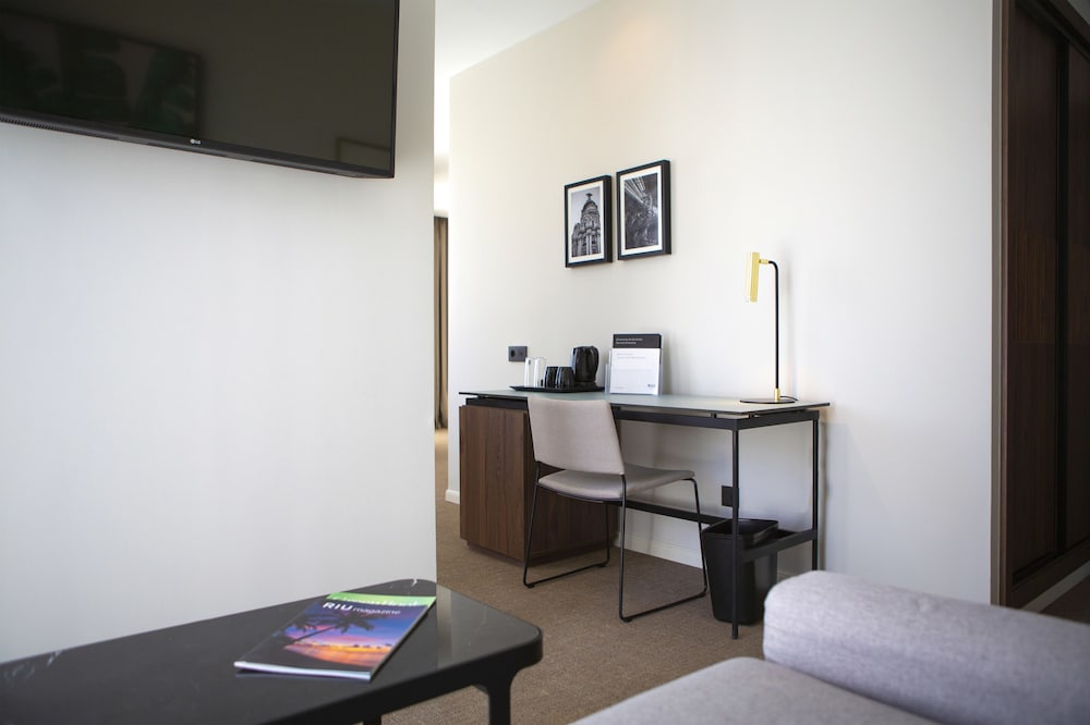 Junior Suite, Terrace thumbnail 5
