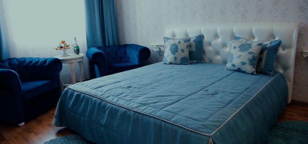 Luxury Suite photo 2
