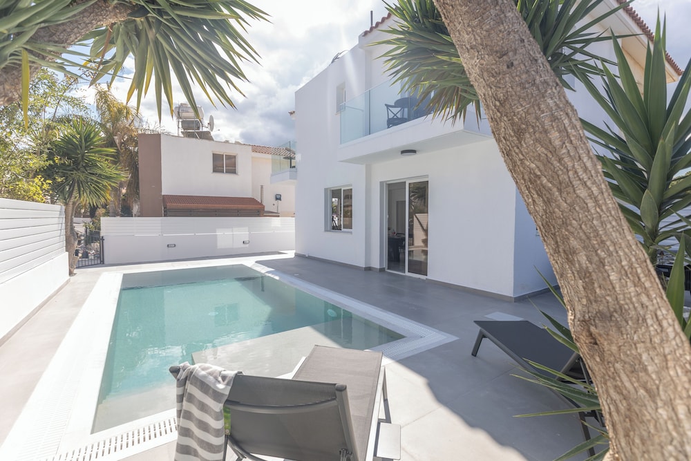 Villa, 2 Bedrooms, Private Pool, Garden View